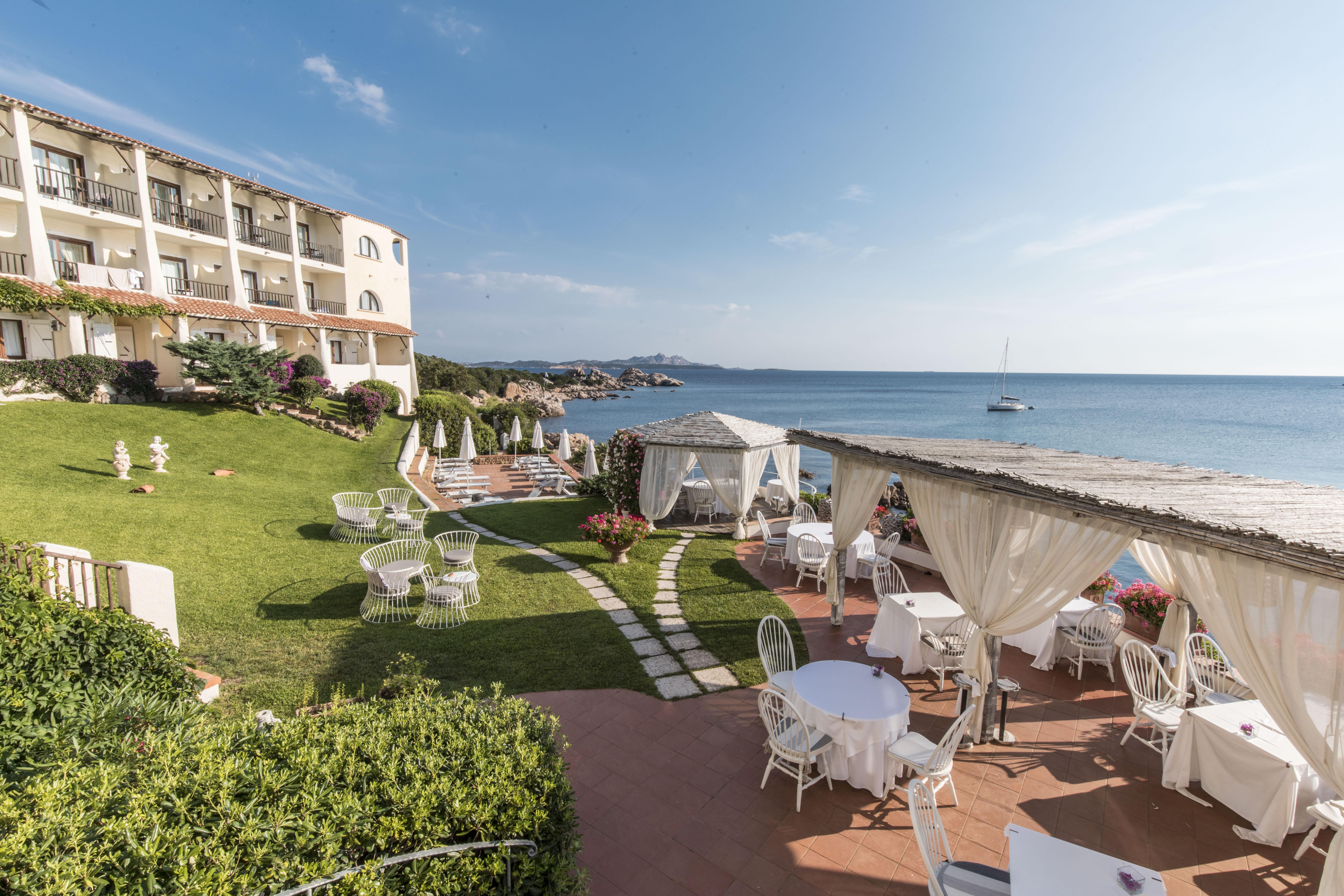 Club Hotel Baja Sardinia Luaran gambar