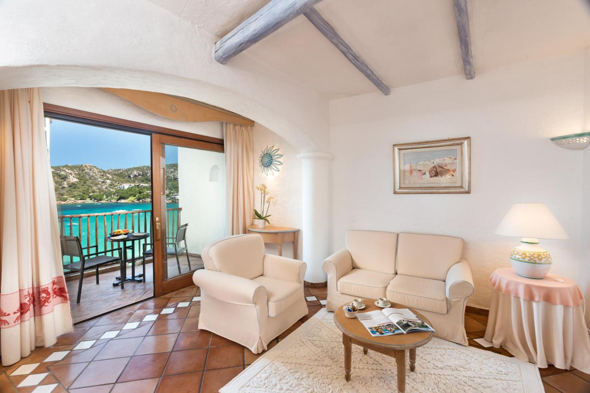 Club Hotel Baja Sardinia Luaran gambar