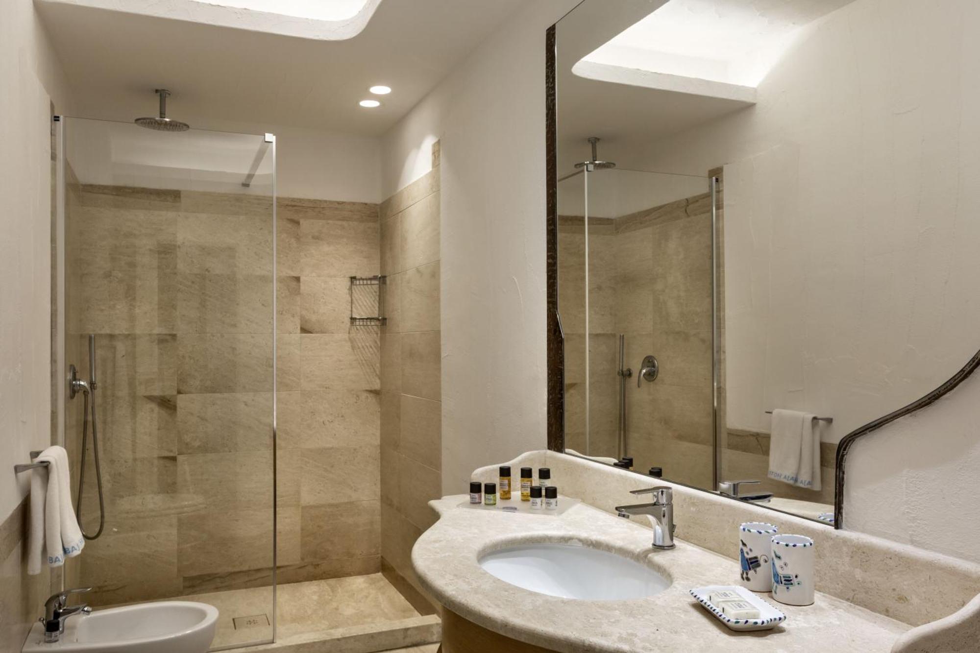 Club Hotel Baja Sardinia Luaran gambar