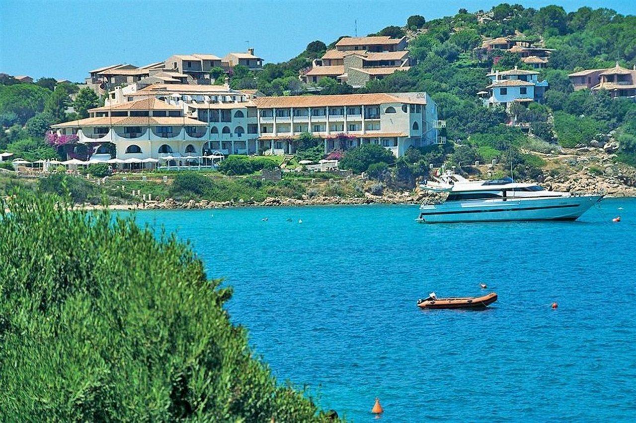 Club Hotel Baja Sardinia Luaran gambar