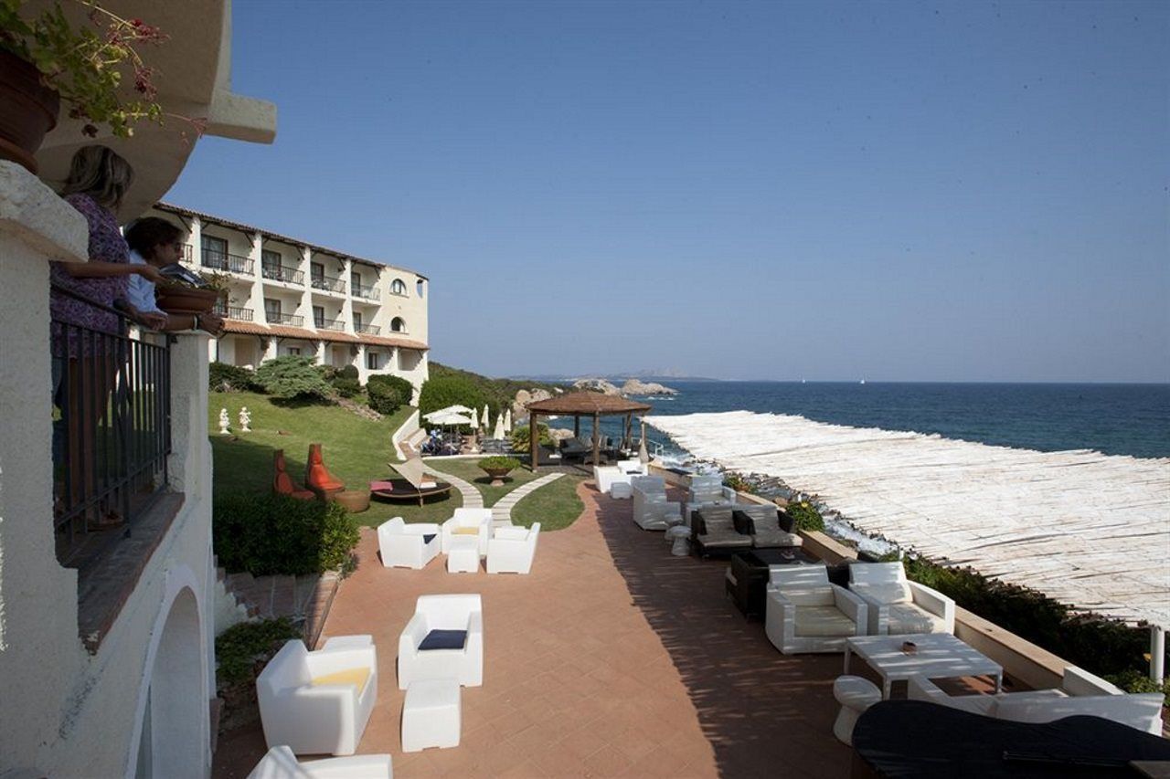 Club Hotel Baja Sardinia Luaran gambar